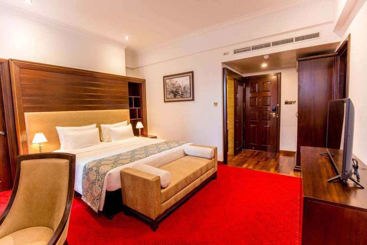ทริลเลียม บูทิก ซิตี้ โฮเต็ล โคลอมโบ Hotel ภายนอก รูปภาพ