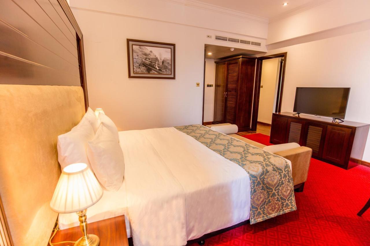 ทริลเลียม บูทิก ซิตี้ โฮเต็ล โคลอมโบ Hotel ภายนอก รูปภาพ
